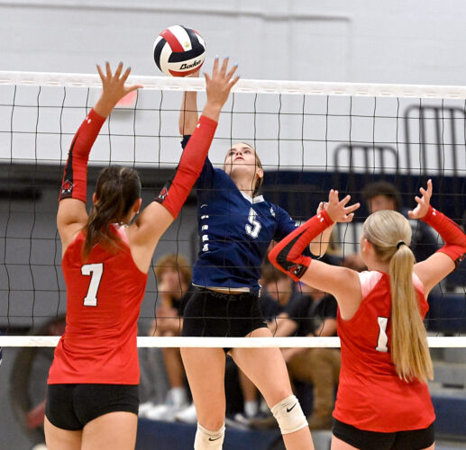 Central Cambria girls volleyball goes the distance in win